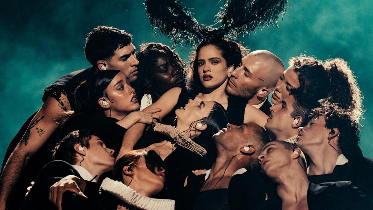 Rosalía arrasa en Madrid en su primer concierto de la gira 'Lux' en España