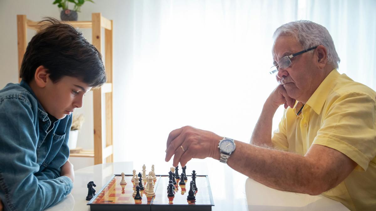 Las relaciones intergeneracionales benefician a ambas partes.