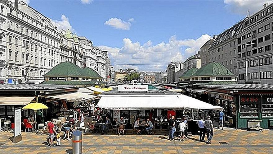 Vista general del Naschmarkt vienés.