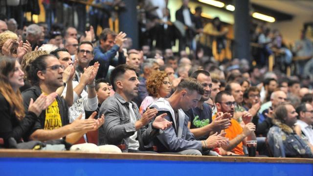 Las gradas del frontón del Club Deportivo de Bilbao.