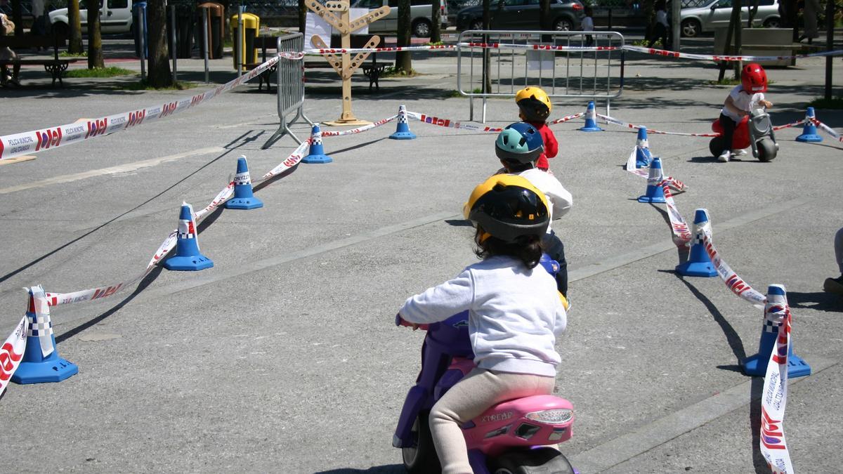 Circuito de motos pequeñas organizado por Kroma