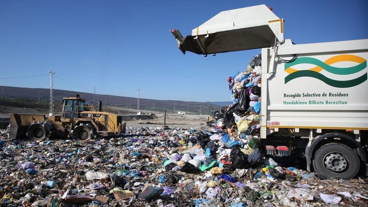 Navarra alcanza por primera vez el 50% de reciclaje de residuos domésticos y comerciales