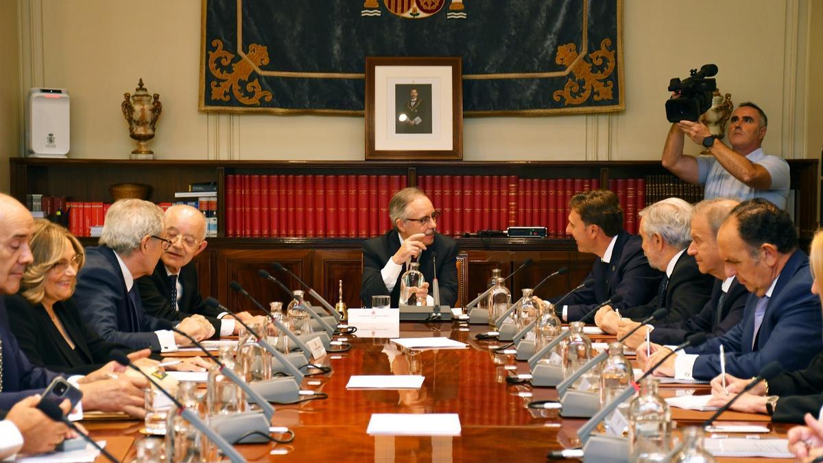 Los nuevo veinte vocales durante el primer pleno del octavo mandato del Consejo General del Poder Judicial (CGPJ), 25 de julio de 2024.