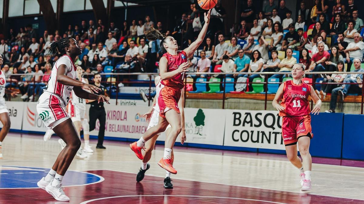 La grada de Maloste, uno de los apoyos del equipo.