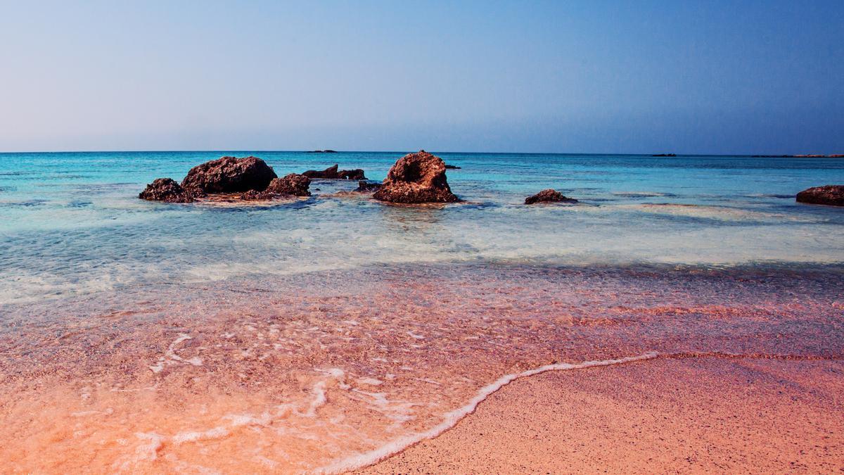 La playa Elafonisi, situada cerca de la esquina suroeste de la isla mediterránea de Creta.
