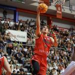 Rubén Domínguez entra a canasta en el regreso a La Casilla Pankra Nieto