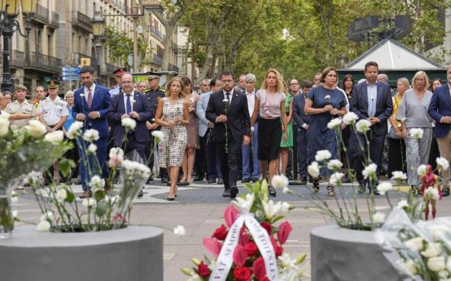 Homenaje del verano pasado a las víctimas de los atentados del 17-A. Homenaje del verano pasado a las víctimas de los atentados del 17-A.