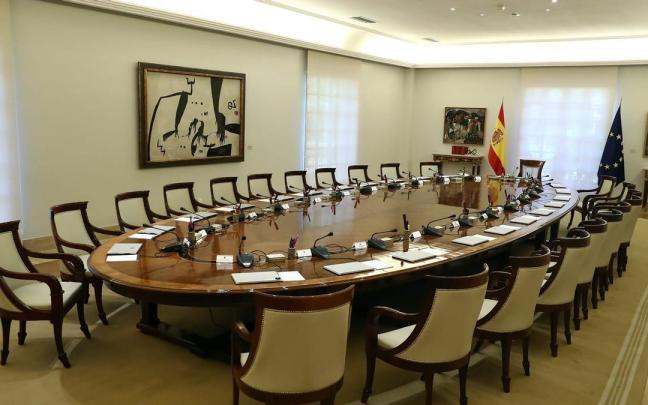 Pedro Sánchez y sus ministros ejercer´´an su cargo en funciones hasta la investidura del presidente del Gobierno español. Pedro Sánchez y sus ministros ejercer´´an su cargo en funciones hasta la investidura del presidente del Gobierno español.