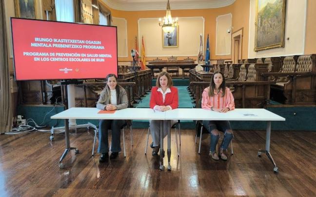 Sandra Caballero, Cristina Laborda y Nagore Zamarreño presentan el programa de prevención en salud mental en los centros escolares
