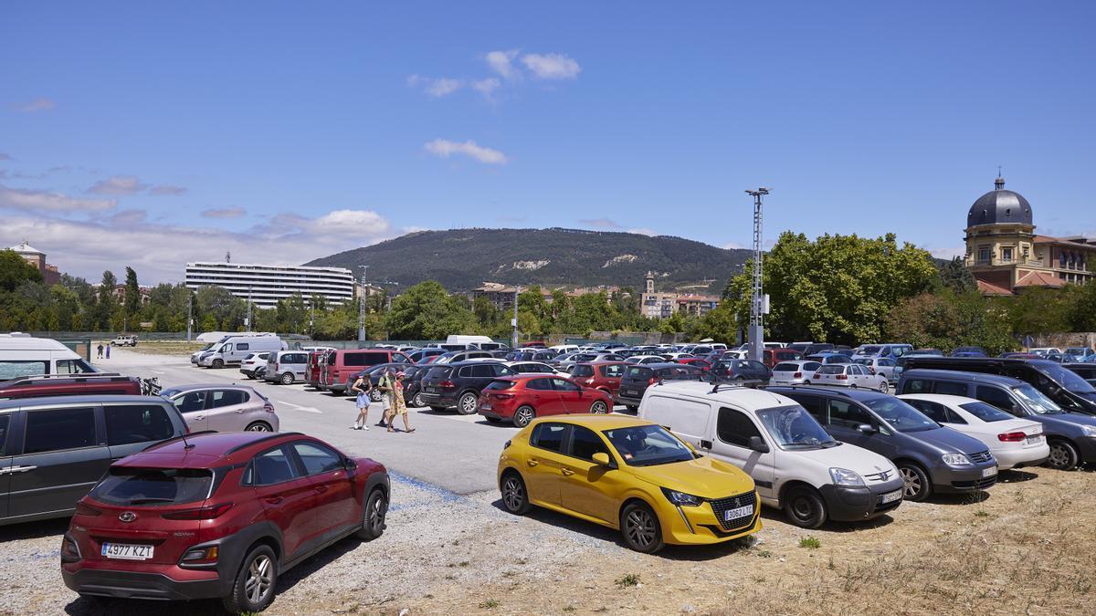 Imagen de un aparcamiento de Trinitarios