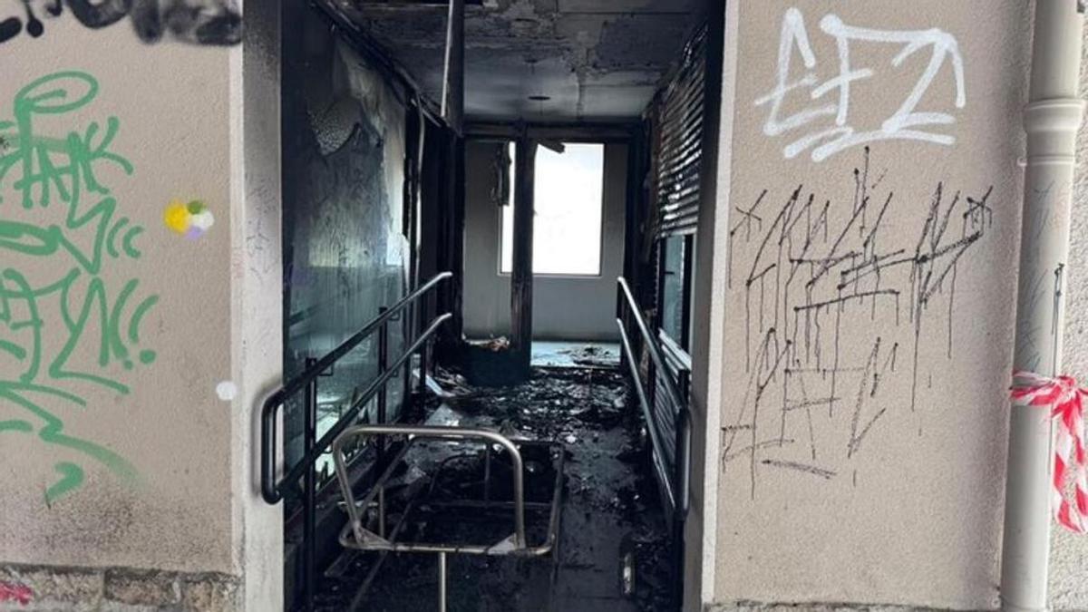 Incendio provocado en un edificio del Gobierno Vasco en Arrasate