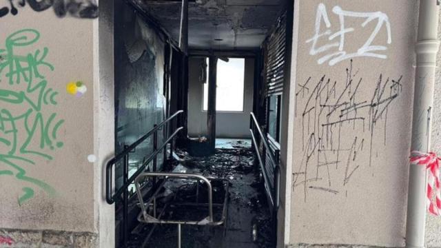 Incendio provocado en un edificio del Gobierno Vasco en Arrasate
