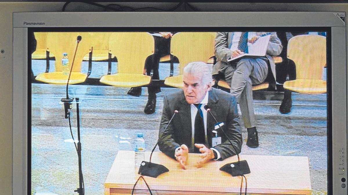 Luis Bárcenas declarando ante la Audiencia Nacional.