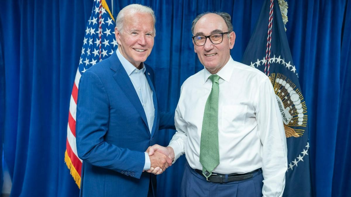 El presidente estadounidense Joe Biden e Ignacio Sánchez Galán, presidente ejecutivo de Iberdrola