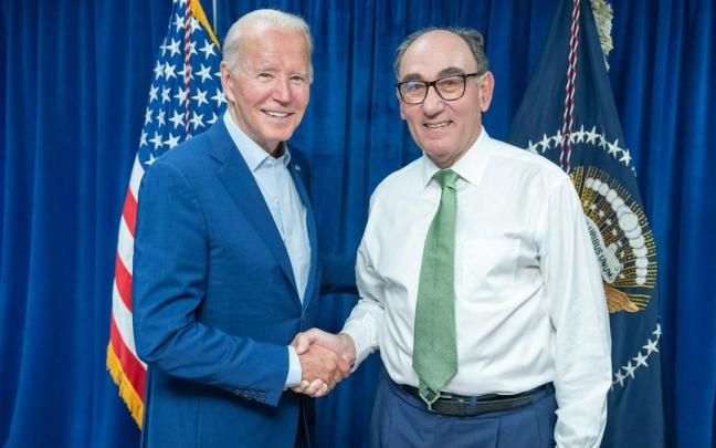 El presidente estadounidense Joe Biden e Ignacio Sánchez Galán, presidente ejecutivo de Iberdrola