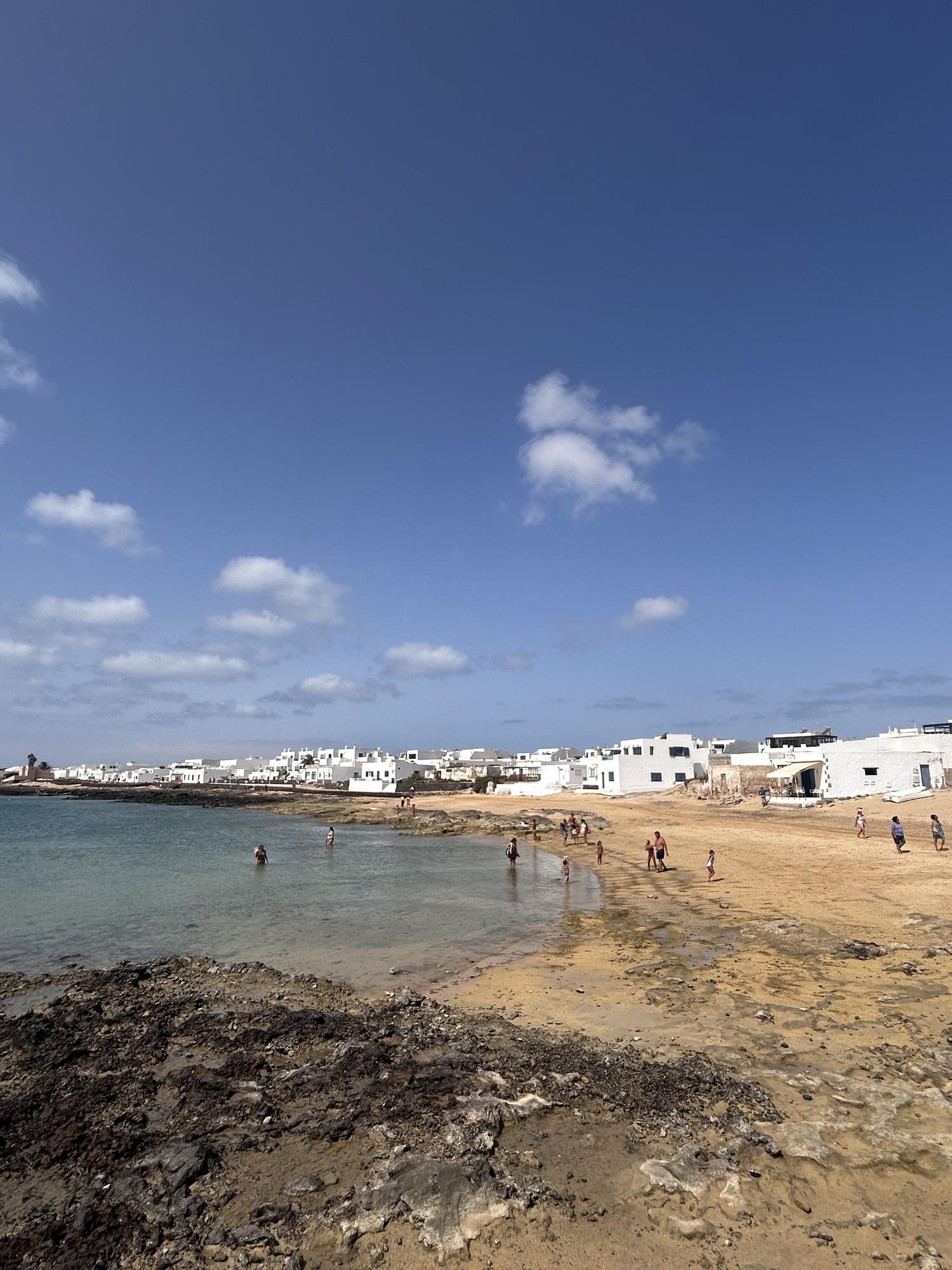 La Graciosa, una pequeña isla a un kilómetro de Lanzarote.