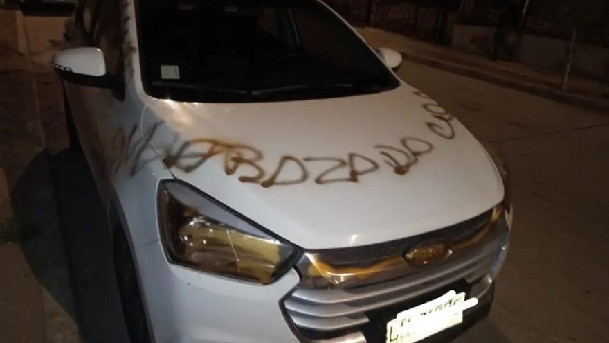La parte frontal del vehículo.