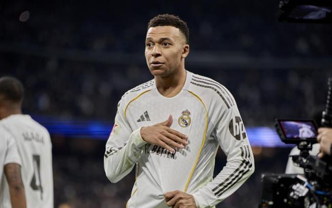 Kylian Mbappé, tras anotar un gol con el Real Madrid.