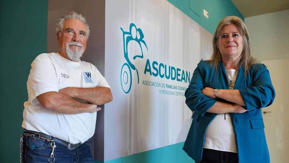 Blanco y Resa en la Asociación Ascudean.