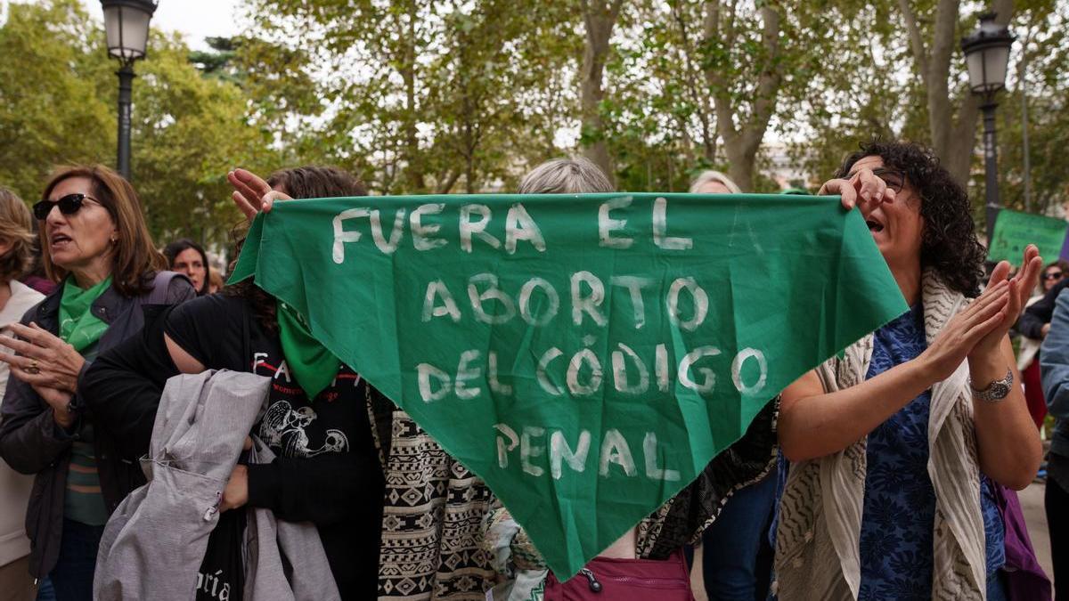 Concentración en Madrid por el derecho al aborto libre en la sanidad pública.