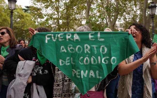 Concentración en Madrid por el derecho al aborto libre en la sanidad pública.