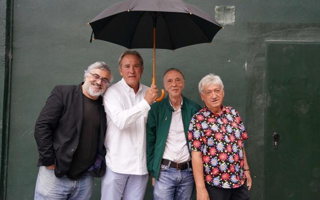 El escritor Félix G. Modroño, el exjugador del Athletic Club Andoni Goikoetxea, el locutor Juan Carlos de Rojo y el artista José Antonio Nielfa