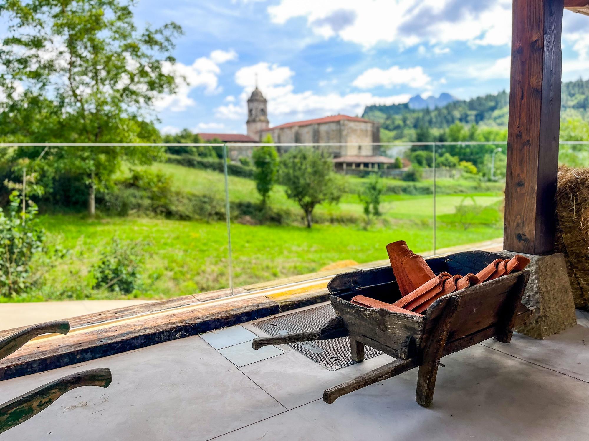 Se encuentra en Elorrio.