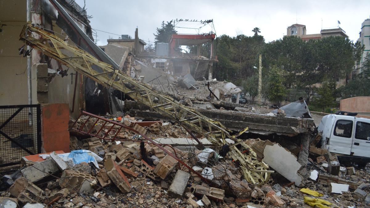 Edificios destruidos por ataques aéreos israelíes al este del Líbano.