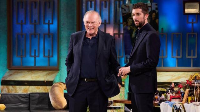 Pedro Piqueras junto a David Broncano en 'La Revuelta'