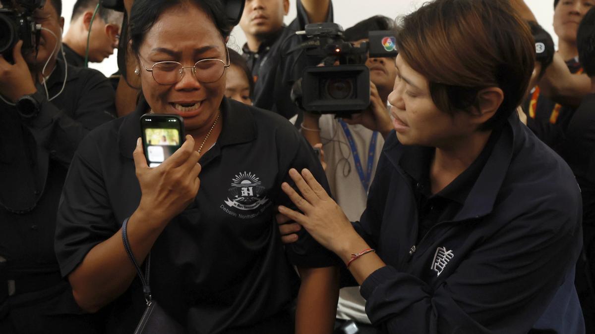 En imágenes: Tailandia eleva a 9 los muertos por el tiroteo en una escuela tras la muerte de una menor