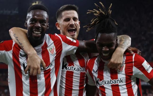 Los hermanos Williams y Oihan Sancet celebrando un tanto del Athletic en Europa League este curso. Foto: ATHLETIC CLUB