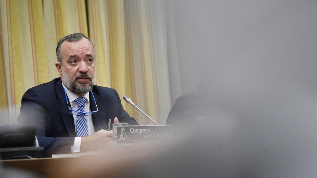 El ex secretario de Estado de Seguridad Francisco Martínez comparece durante la Comisión de Investigación sobre la denominada "Operación Catalunya"