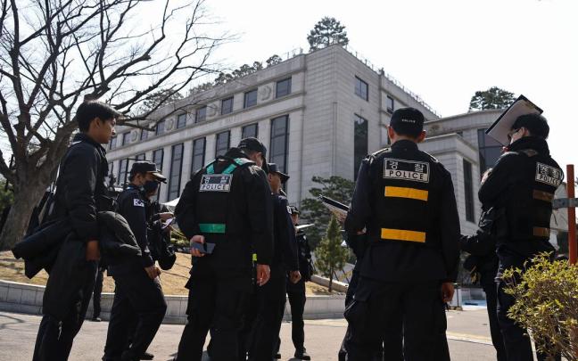 La Policía investiga los apuñalamientos en Seúl