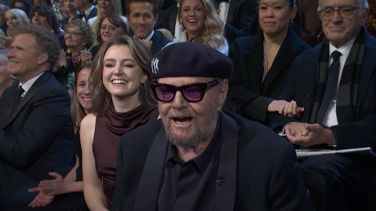 Jack Nicholson apareció por sorpresa en el programa especial del 50 aniversario de SNL.
