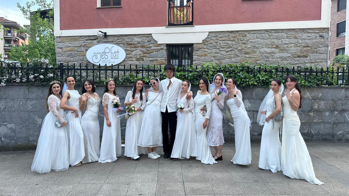 Lazkaoko Mozorro Eguna, iruditan