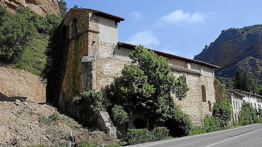 Iglesia parroquial de la Asunción de Castañares de las Cuevas, en La Rioja.