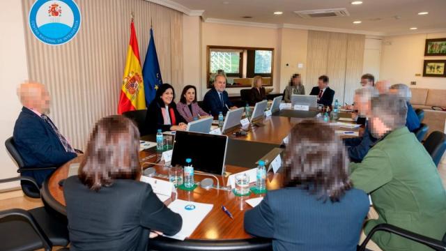 La ministra de Defensa, Margarita Robles, en la sede central del CNI.