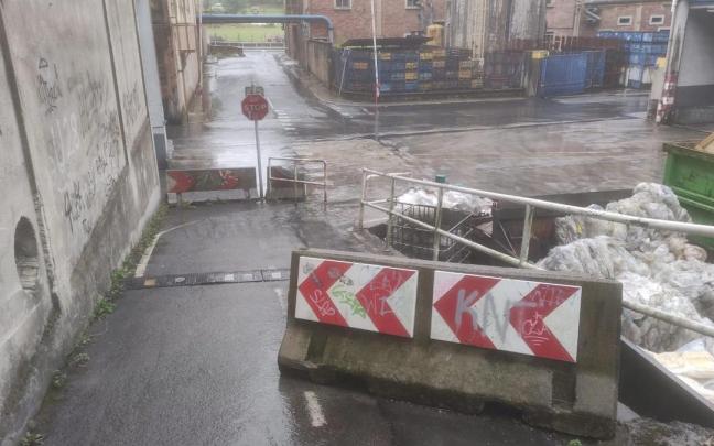 El tramo del bidegorri que pasa por las instalaciones de la empresa CIE.