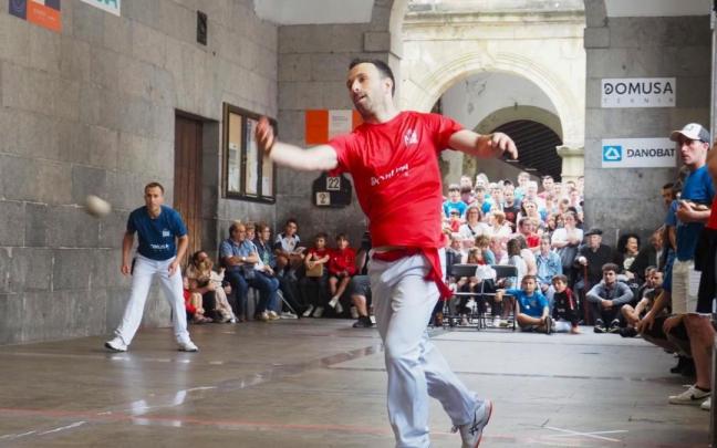 El Kontzejupe es un frontón de referencia en la tradición pelotazale de Azkoitia.