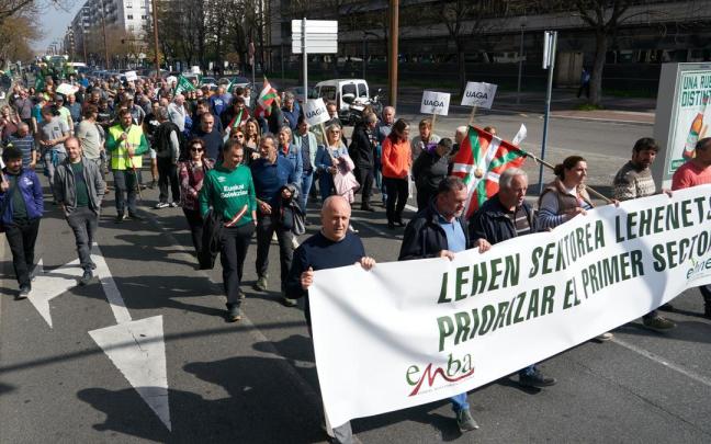 Manifestación de agricultores en Gasteiz, este miércoles.