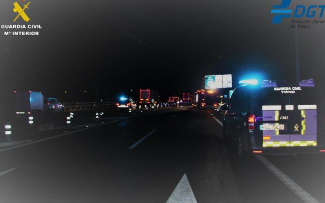 Interceptado el conductor que circulaba en sentido contrario.