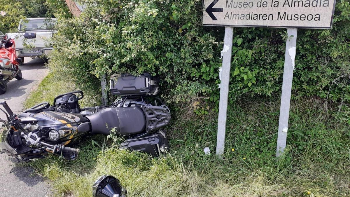 Imagen de la motocicleta accidentada.