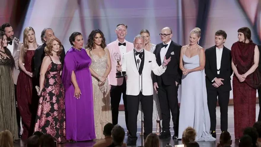 La serie de Apple TV 'Widow's Bay' se convirtió este lunes en la serie más premiada de la 78º edición de los Emmy con seis galardones.