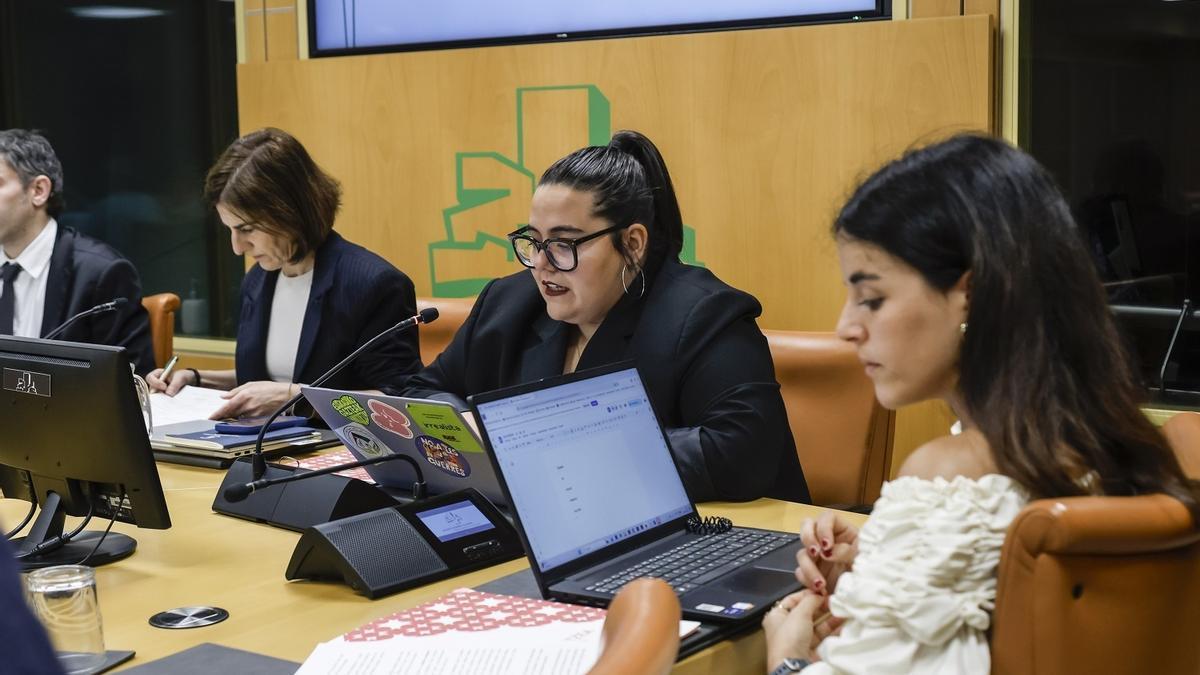 Iratxe Uriarte ha comparecido ante la Comisión de Juventud