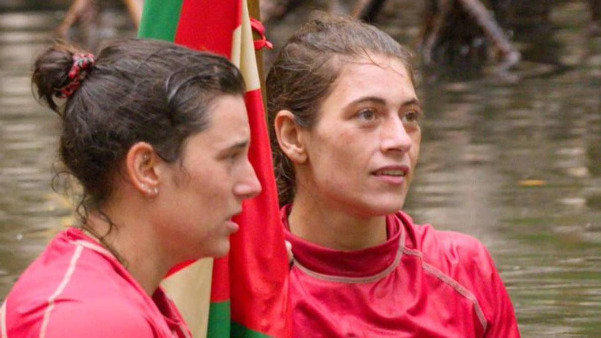 Marcela se lleva a su amiga La Ratxel al campamento rico