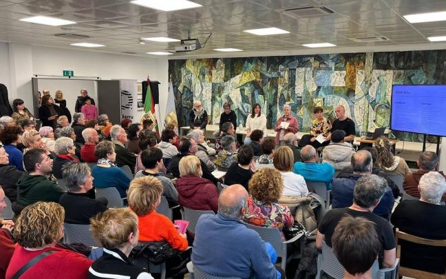 Aurreko batzarrean 130 lagun bildu ziren