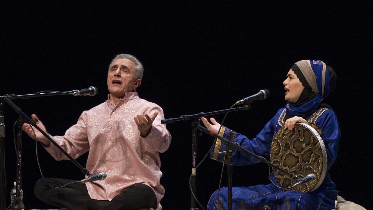 Alim Qasimov y Fargana Qasimova son dos destacados intérpretes de la tradición mugham.