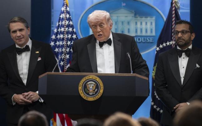 El presidente de EE.UU., Donald Trump, en rueda de prensa tras el tiroteo en la cena de corresponsales de la Casa Blanca.