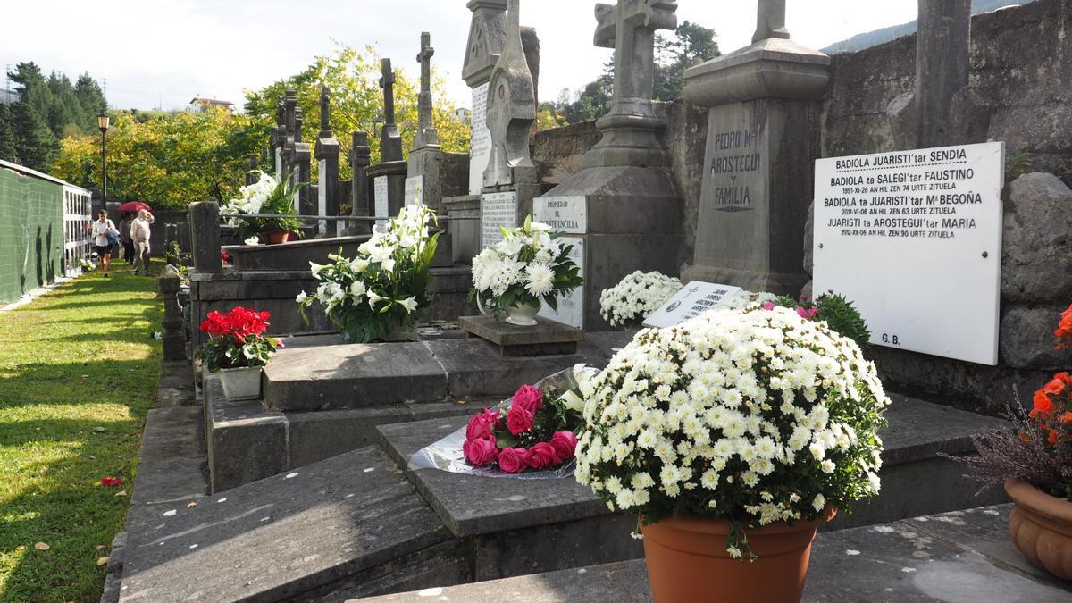 La reciente adjudicación de la gestión de servicio de cementerio a una empresa privada estuvo presente en el debate de las ordenanzas fiscales.