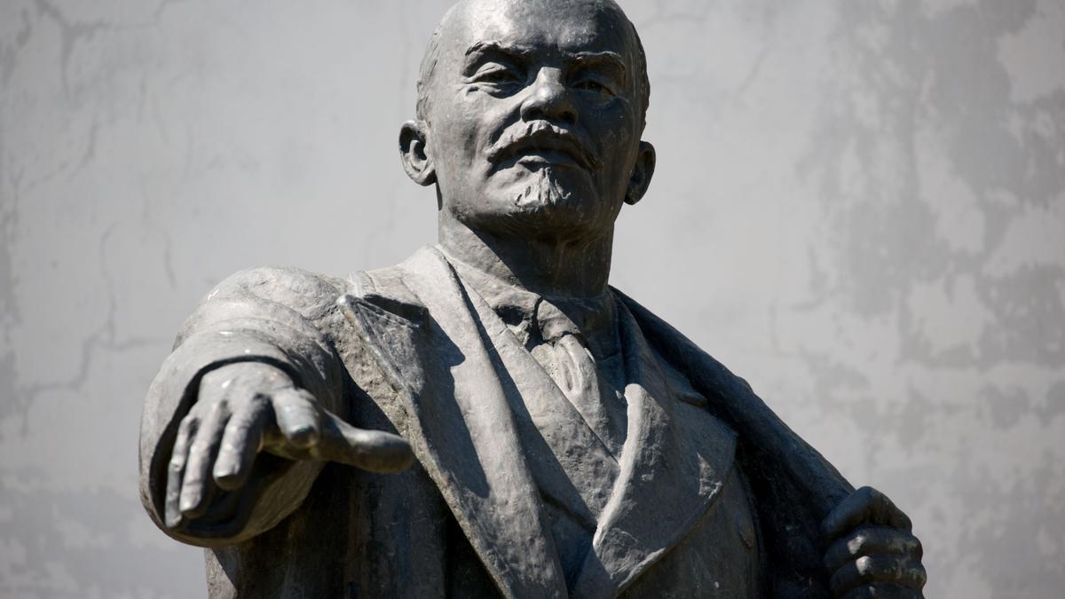 Estatua del líder bolchevique Vladímir Lenin